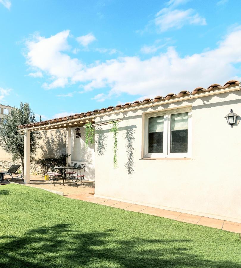 Villa Avec Piscine Et 3 Logements Ideale Groupe Marseille Luaran gambar