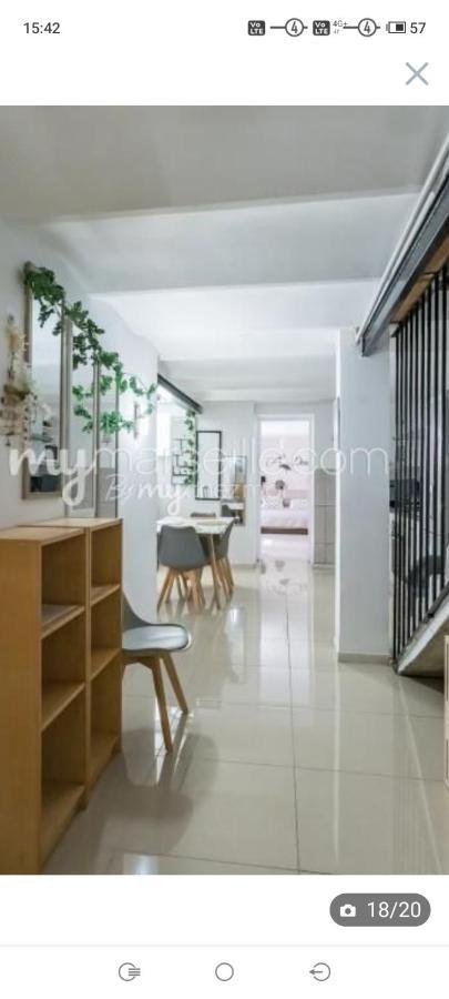 Villa Avec Piscine Et 3 Logements Ideale Groupe Marseille Luaran gambar