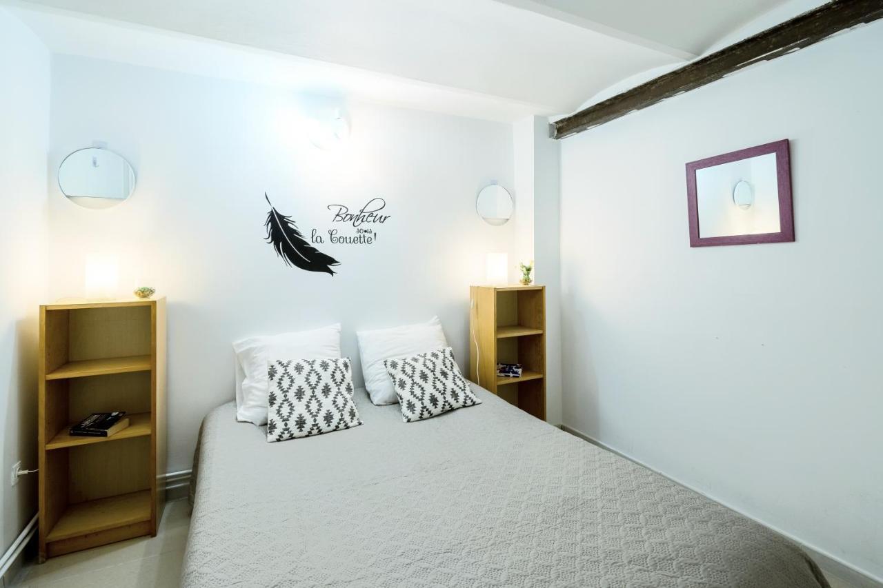 Villa Avec Piscine Et 3 Logements Ideale Groupe Marseille Luaran gambar